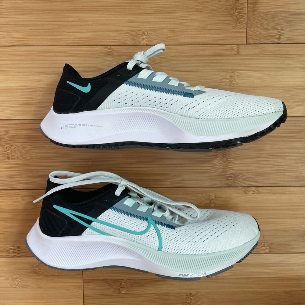 Nike Women’s Air Zoom Pegasus 38. BNWT Size 8.5
